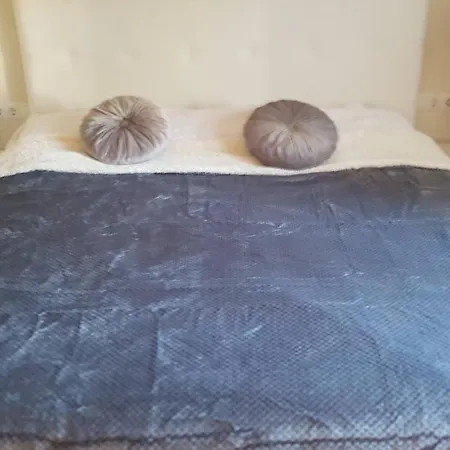 Apartmentsleeps4-pool-bbq-garden-ac Manilva