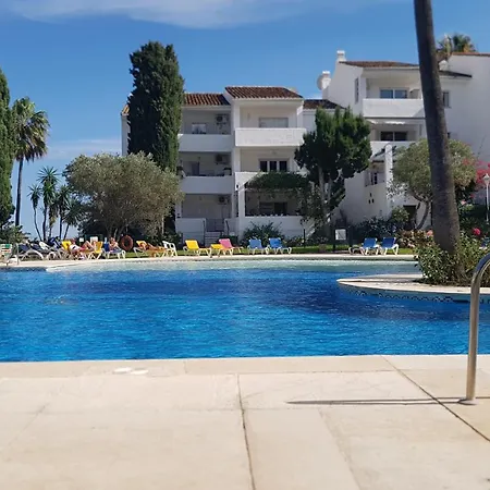 Daire Apartmentsleeps4-pool-bbq-garden-ac *
